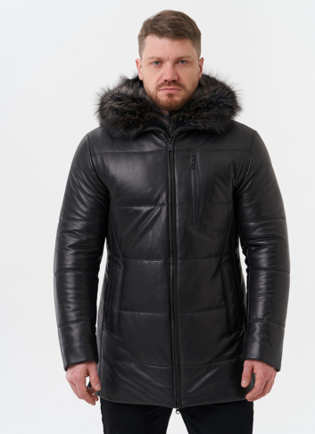 Пуховик из натуральной кожи с отделкой из меха енота