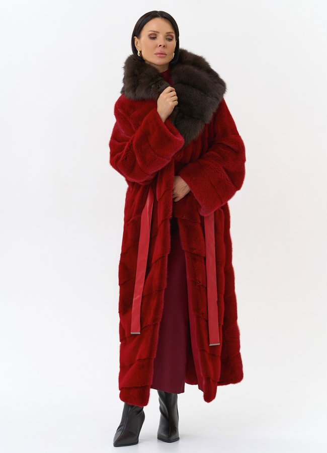 Красная норковая шуба с капюшоном из меха куницы модель № 31964 универмаг малина