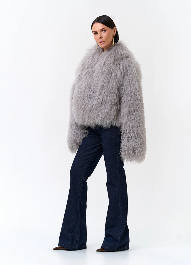 Короткая шуба из ламы модель № 33757 универмаг малина
