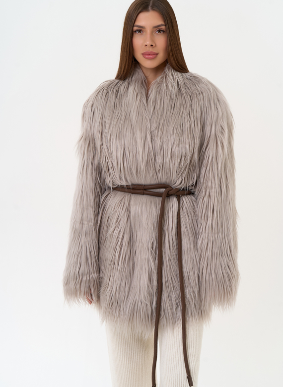 Женская шуба из эко меха с декоративным поясом