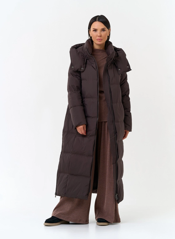 Женский длинный пуховик с капюшоном фото