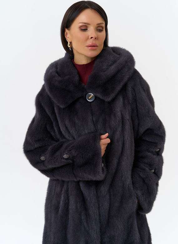 Шуба из меха норки с капюшоном