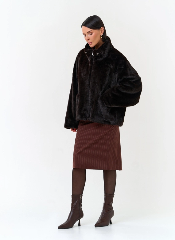 Женская куртка из эко меха фото