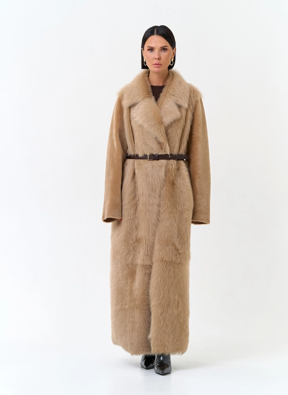 Женская двухсторонняя дубленка из натурального меха с английским воротником фото