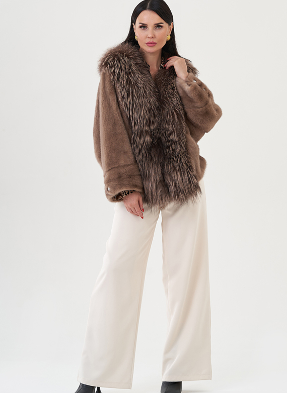 Куртка из норки с отделкой из меха чернобурки 