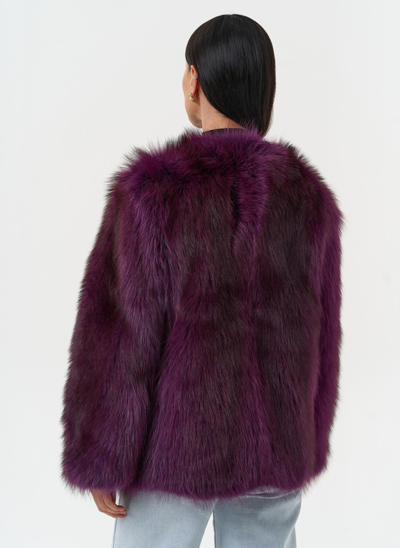 Женская куртка из меха канадского енота