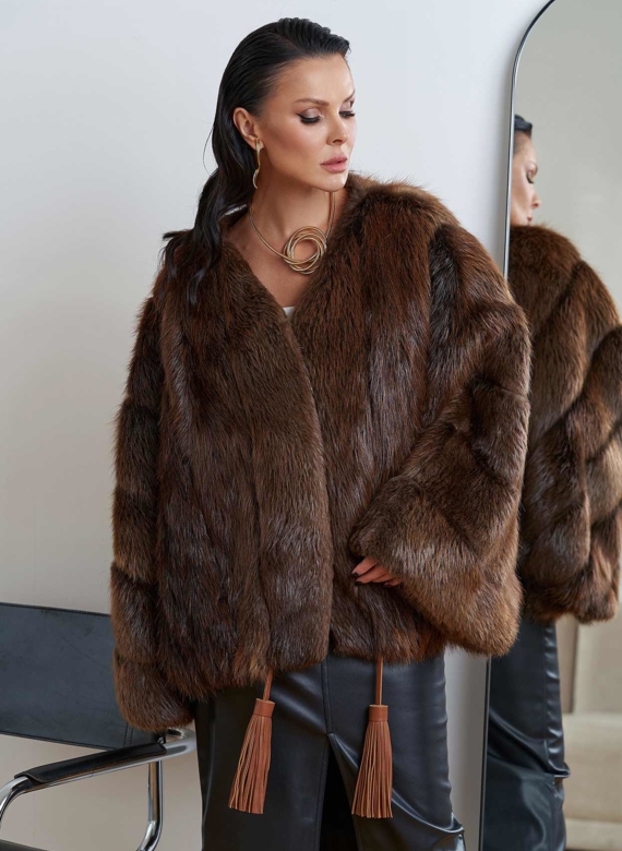 Шуба "болеро" из меха канадского бобра