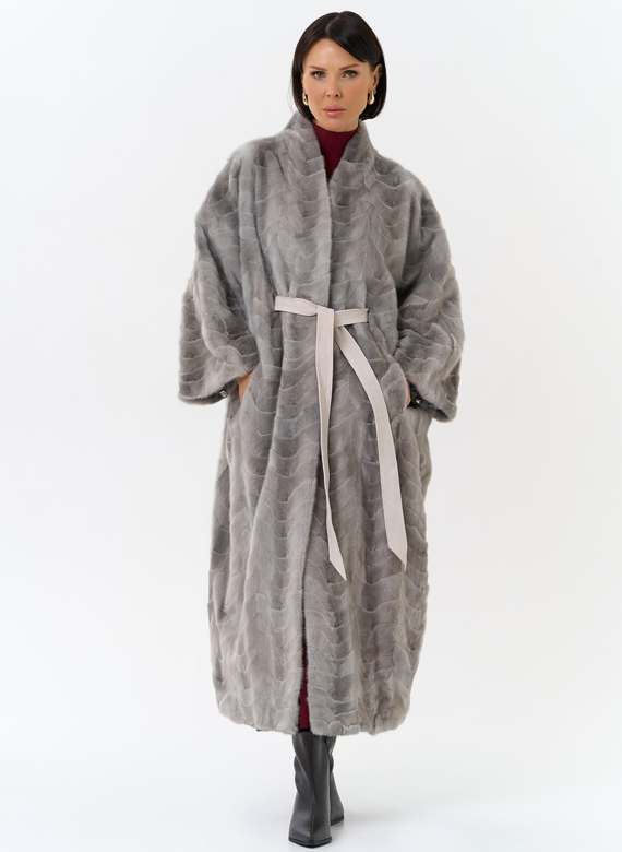 Шуба из меха норки с поясом