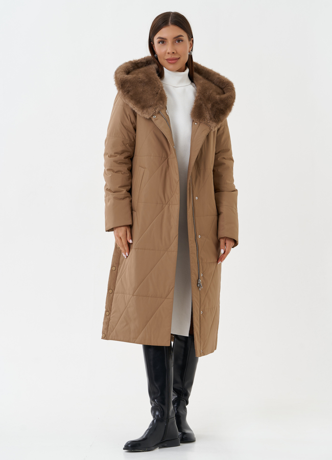 Пуховик с капюшоном из эко меха модель № 28400 универмаг малина