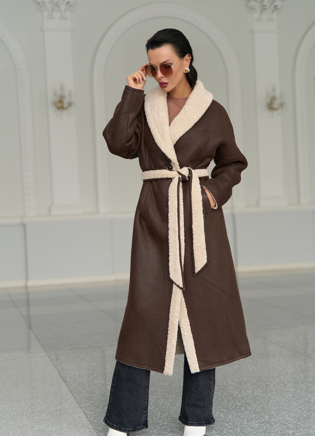 Женская двухсторонняя дубленка из эко замши с воротником шаль модель № 31437 меха малина