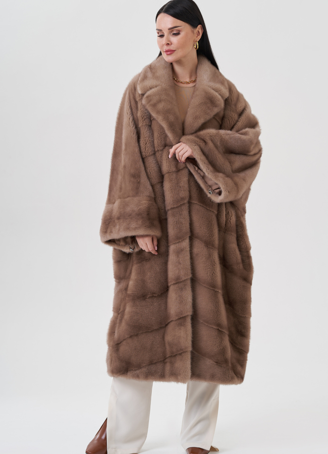 Шуба оверсайз с английским воротником  модель № 25423 универмаг малина