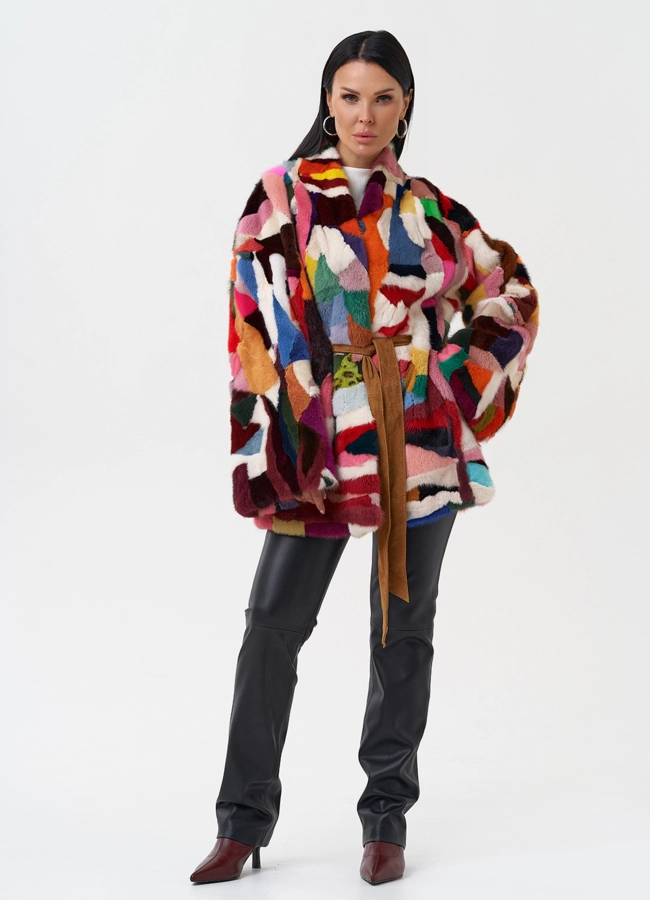 фото Яркая шуба из меха норки модель № 32072